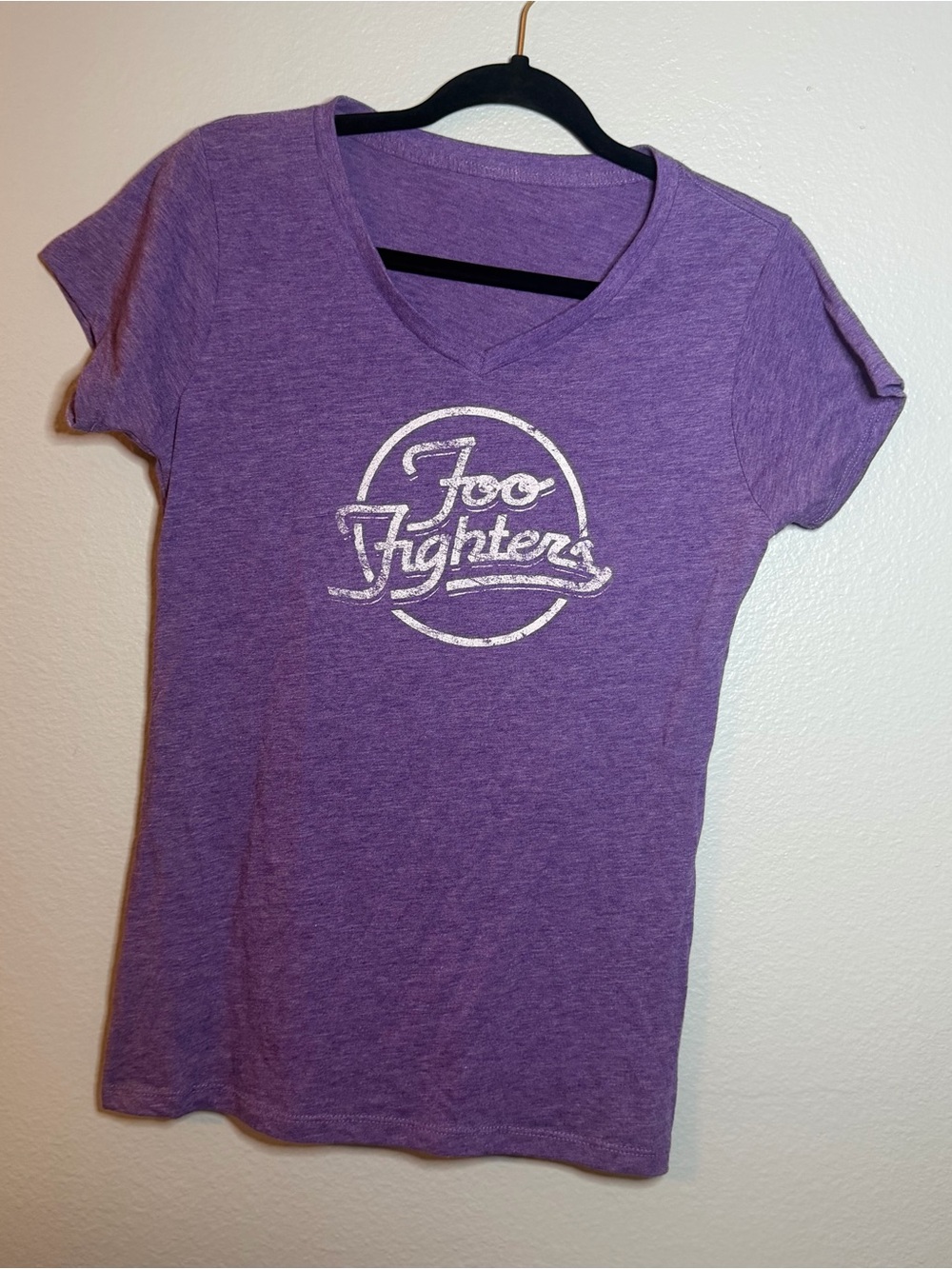 Women's Purple V-Neck Band foo fighters Tee